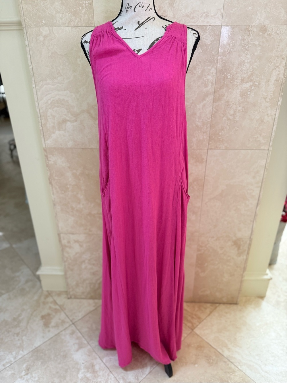 O’Neill Hot Pink V-Neck Sleeveless Crinkle Maxi Dress with Pockets Size S